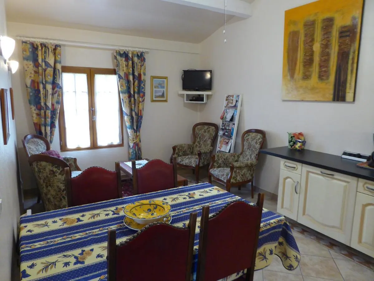 Apartment Ferienwohnung Mas Saint Antoine Rognonas Frankreich